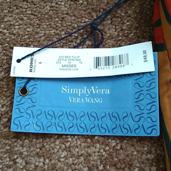 NWT Vera Wang Simply Vera Red Tulip misses skirt 6 - Picture 3 of 8